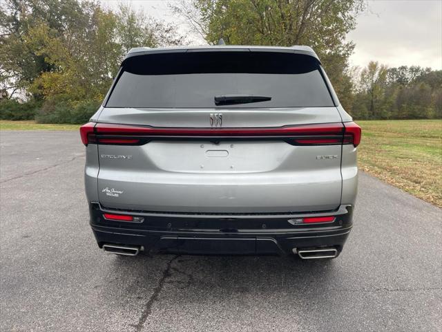 new 2025 Buick Enclave car, priced at $51,725