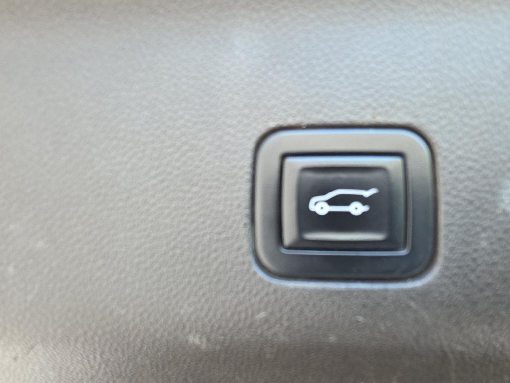 used 2023 GMC Yukon XL car, priced at $52,995