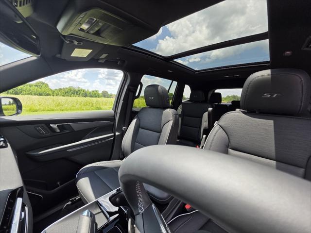 new 2025 Buick Enclave car, priced at $52,870