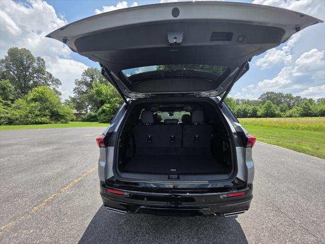 new 2025 Buick Enclave car, priced at $52,870