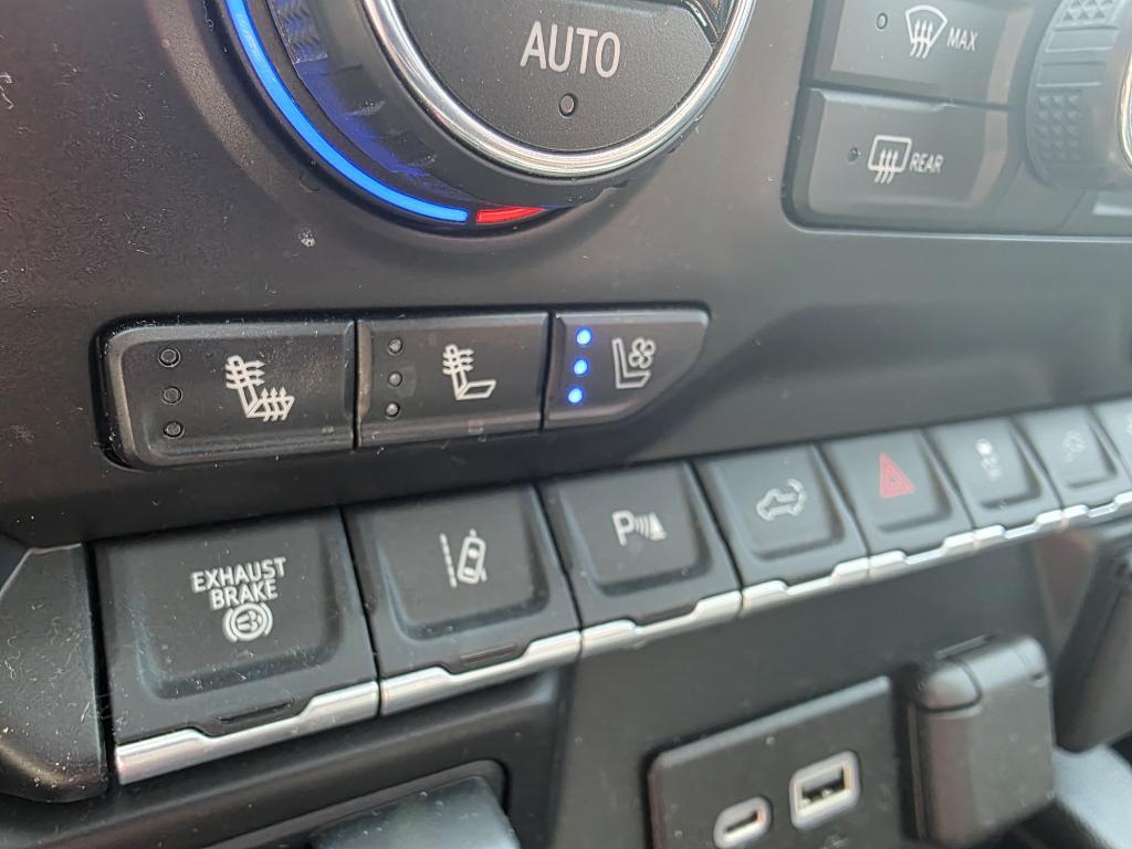 used 2022 Chevrolet Silverado 2500 car, priced at $57,495