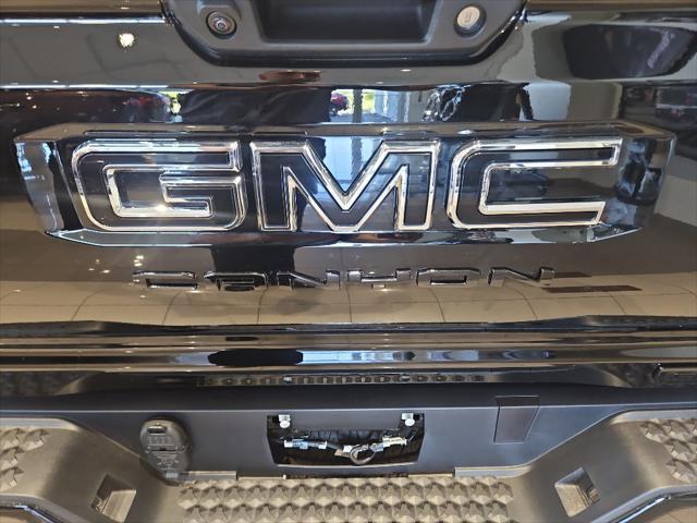 new 2025 GMC Canyon car, priced at $45,875