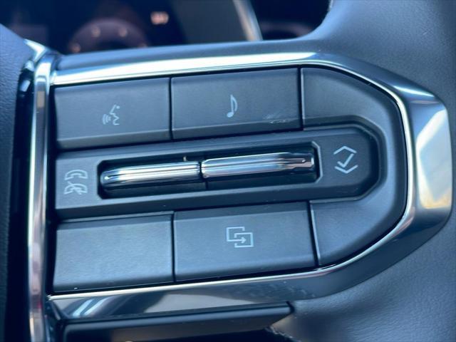 new 2025 GMC Canyon car, priced at $45,875