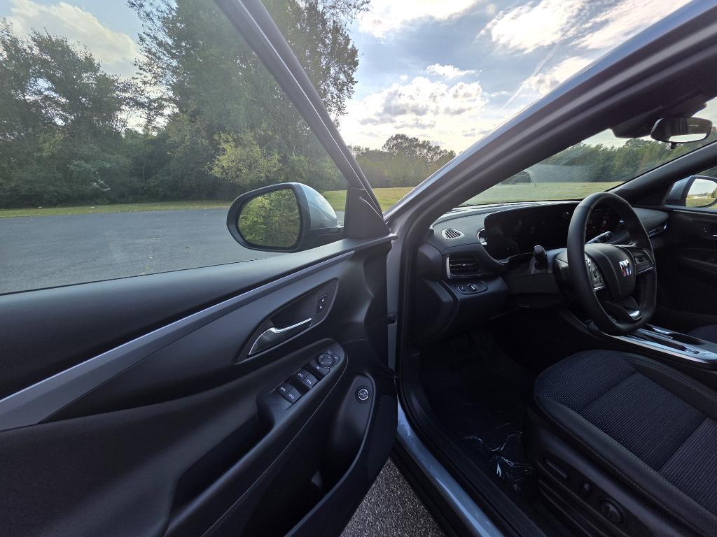 new 2026 Buick Envista car, priced at $28,120