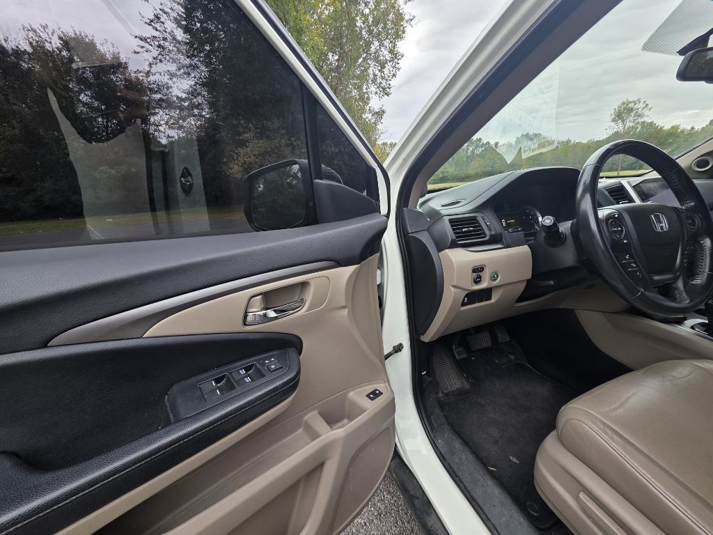 used 2018 Honda Pilot car, priced at $18,995