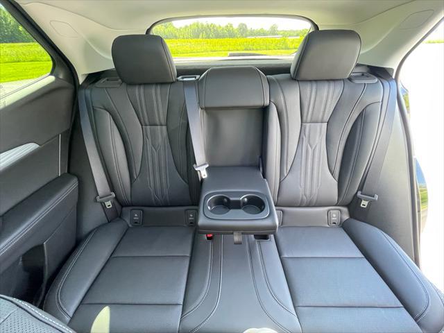 new 2025 Buick Envision car, priced at $47,595