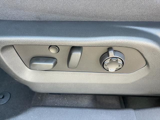 new 2025 Buick Envision car, priced at $47,595
