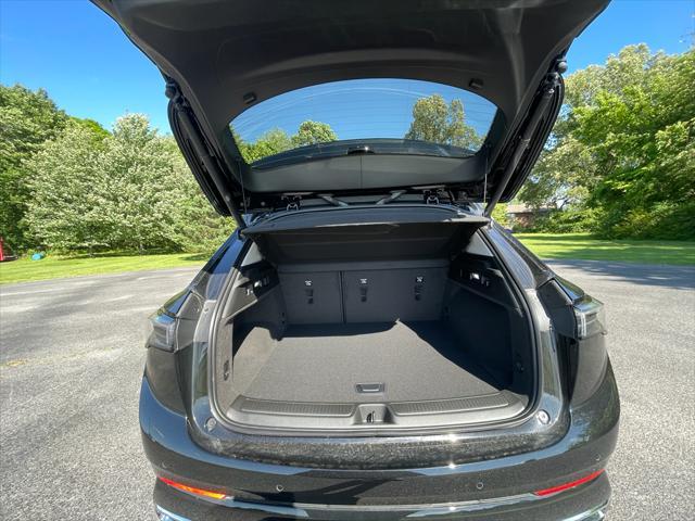 new 2025 Buick Envision car, priced at $47,595