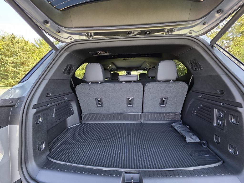 new 2026 Buick Enclave car, priced at $58,985