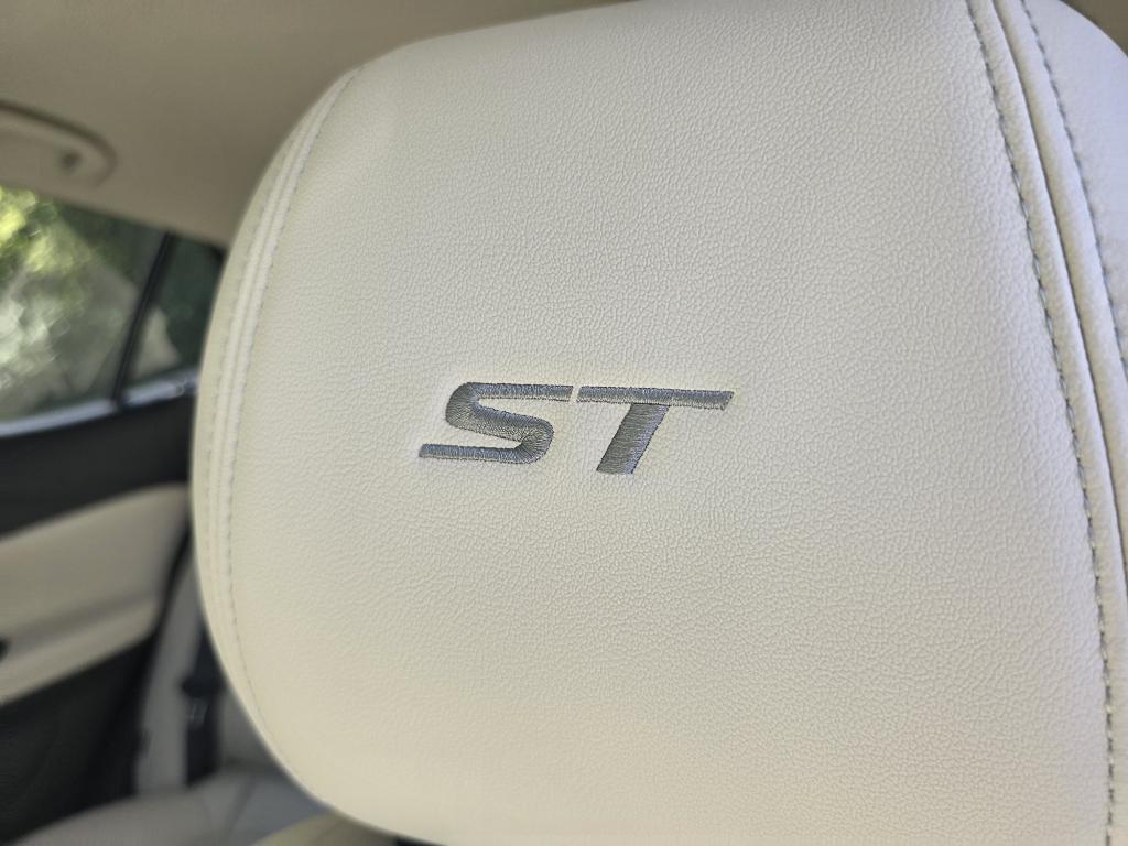 new 2026 Buick Encore GX car, priced at $30,125