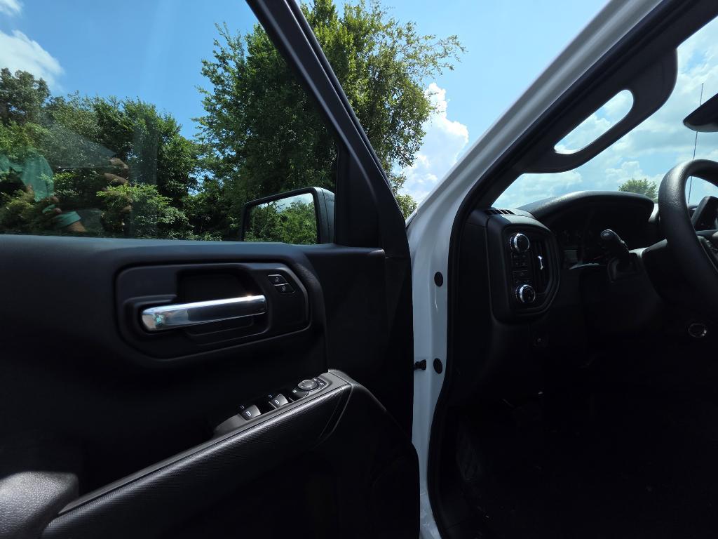 new 2026 GMC Sierra 1500 car, priced at $49,595