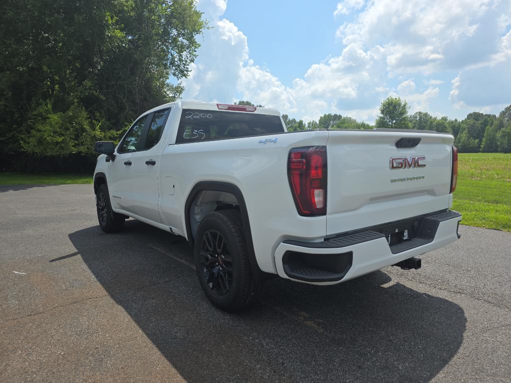 new 2026 GMC Sierra 1500 car, priced at $49,595