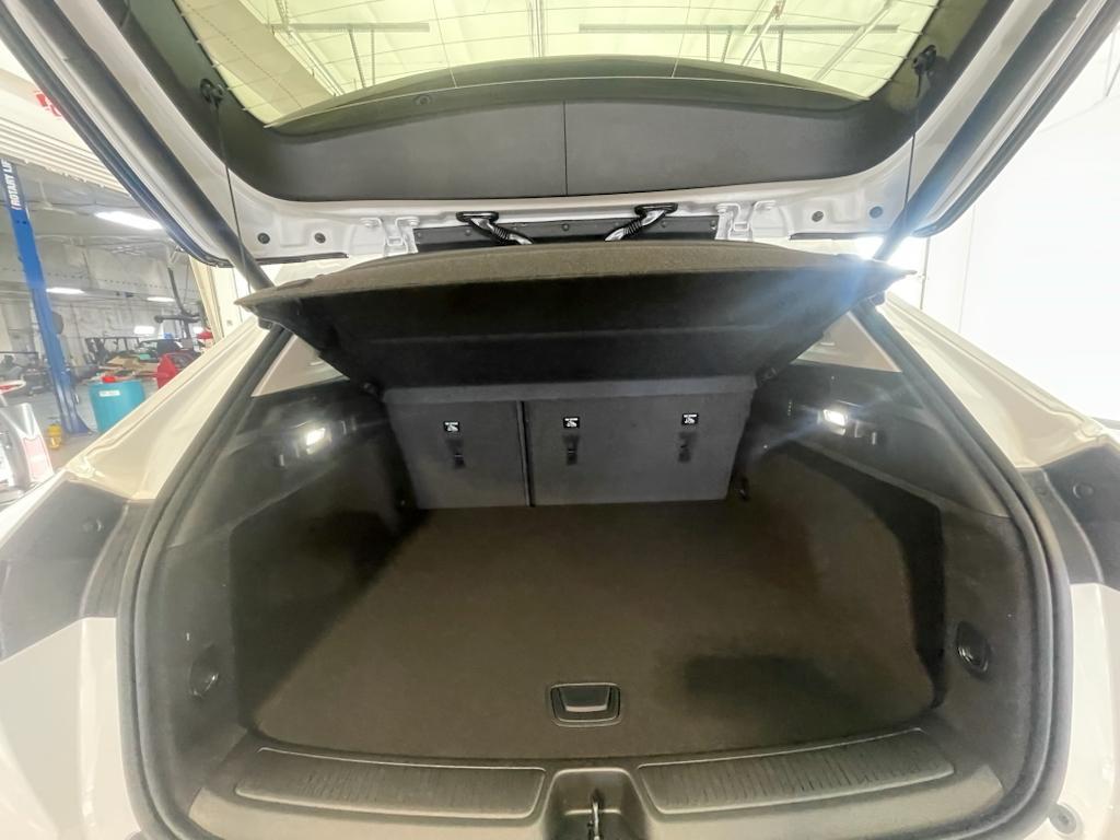 new 2025 Buick Envision car, priced at $43,240