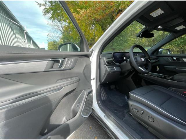 new 2025 Buick Enclave car, priced at $46,395