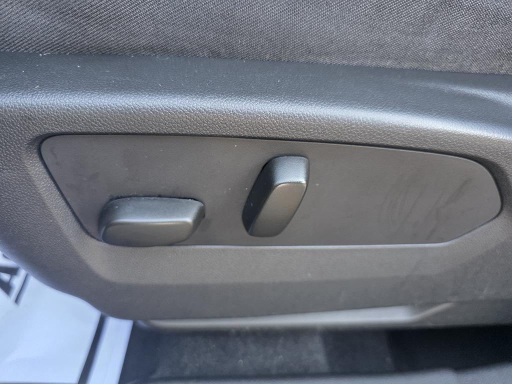 used 2022 Buick Envision car, priced at $26,995