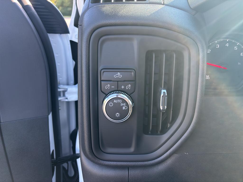 new 2026 GMC Sierra 1500 car, priced at $44,555