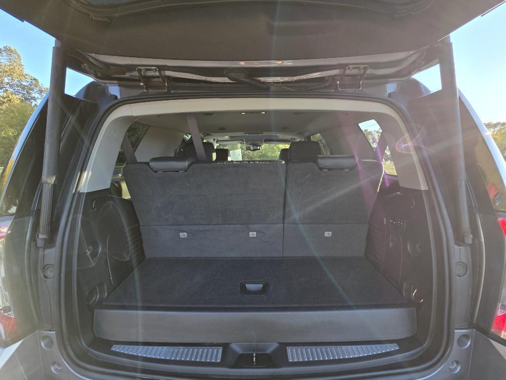 used 2018 GMC Yukon car, priced at $27,995