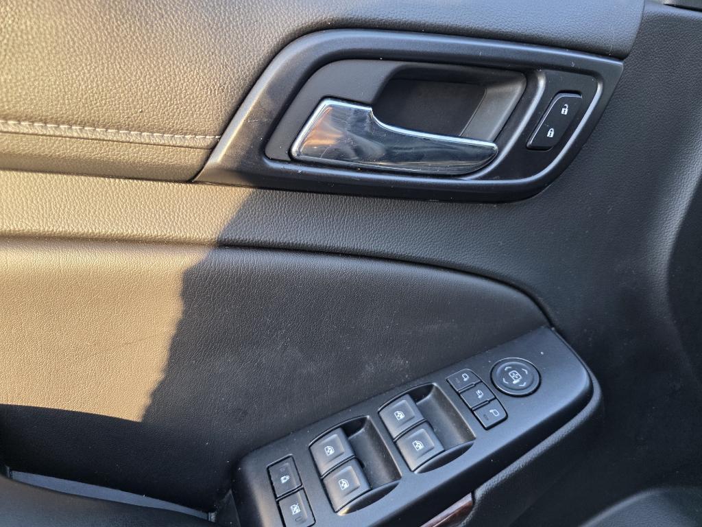 used 2018 GMC Yukon car, priced at $27,995