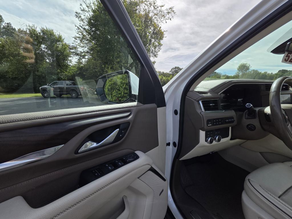used 2022 GMC Yukon car, priced at $61,995
