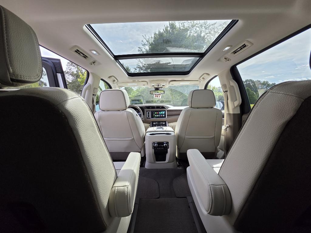 used 2022 GMC Yukon car, priced at $61,995