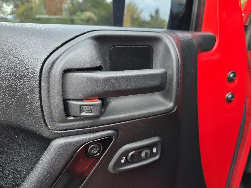 used 2014 Jeep Wrangler Unlimited car, priced at $13,995