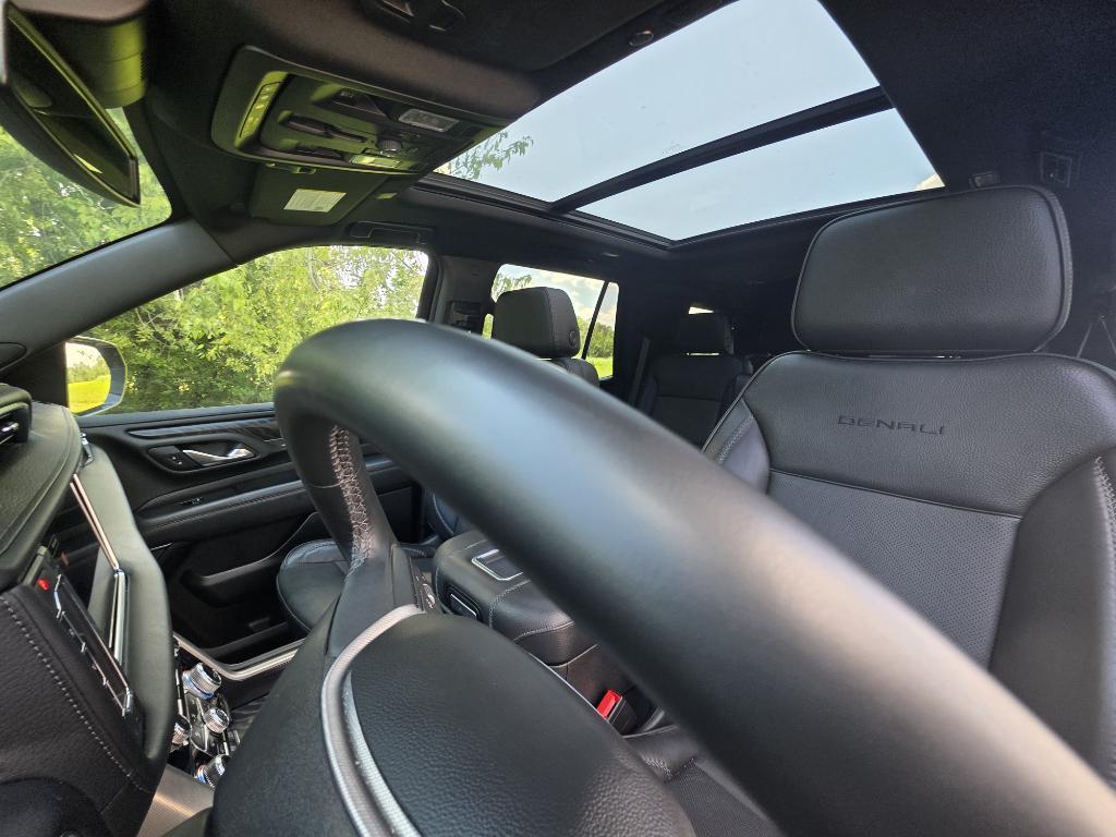 used 2023 GMC Yukon car, priced at $62,995