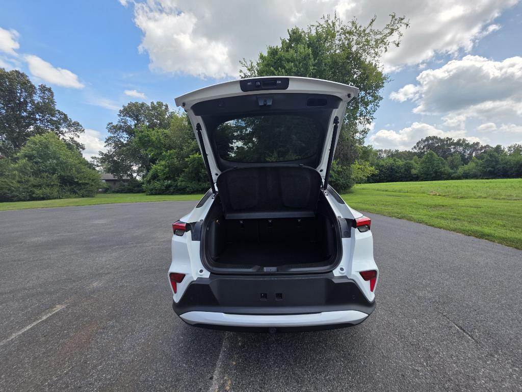 new 2025 Buick Envista car, priced at $26,785