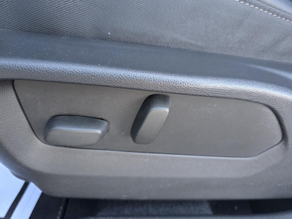 used 2023 Buick Envision car, priced at $28,995