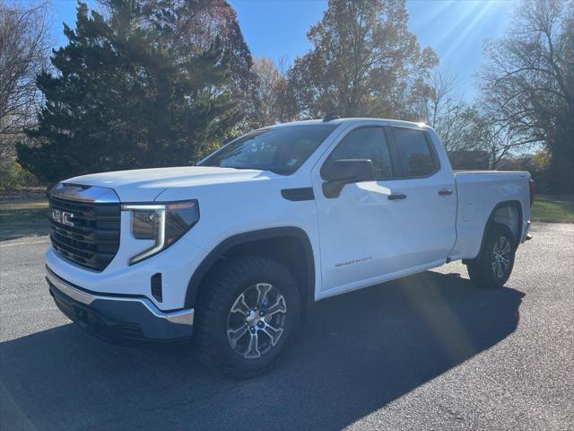 new 2025 GMC Sierra 1500 car, priced at $44,080