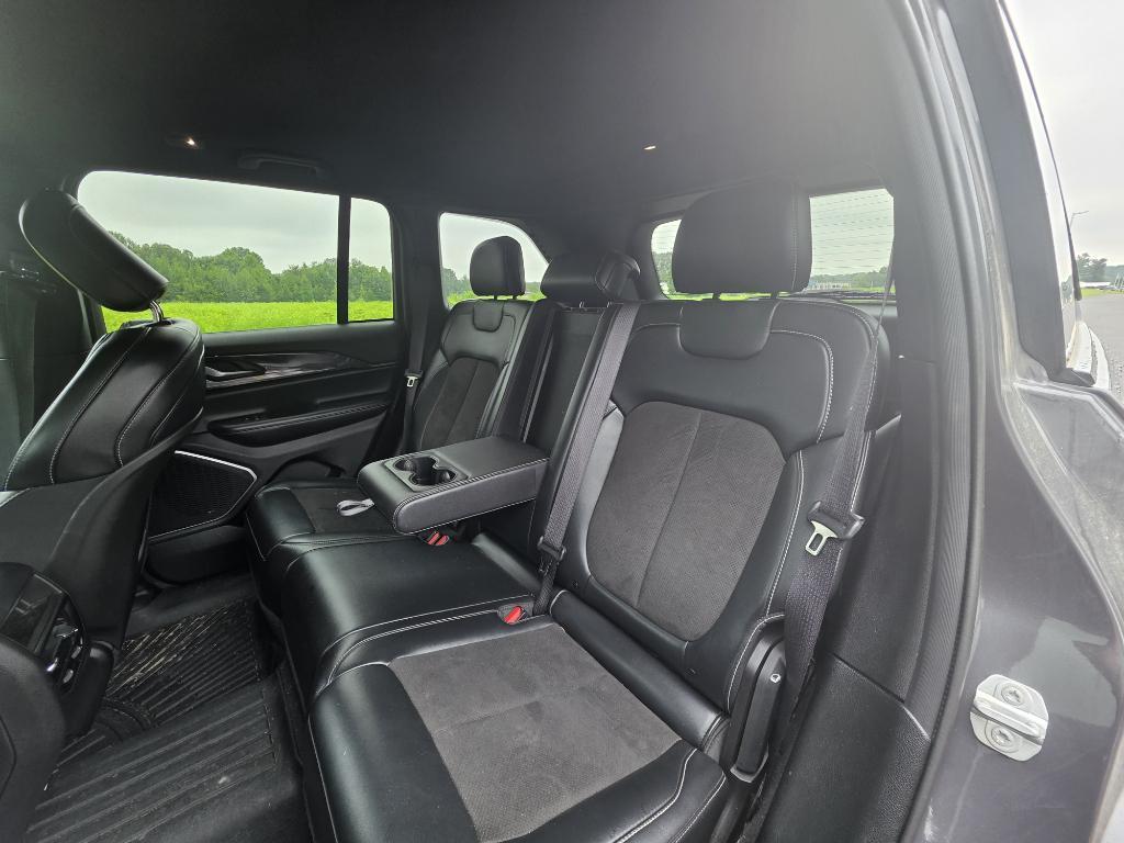 used 2022 Jeep Grand Cherokee car, priced at $28,995