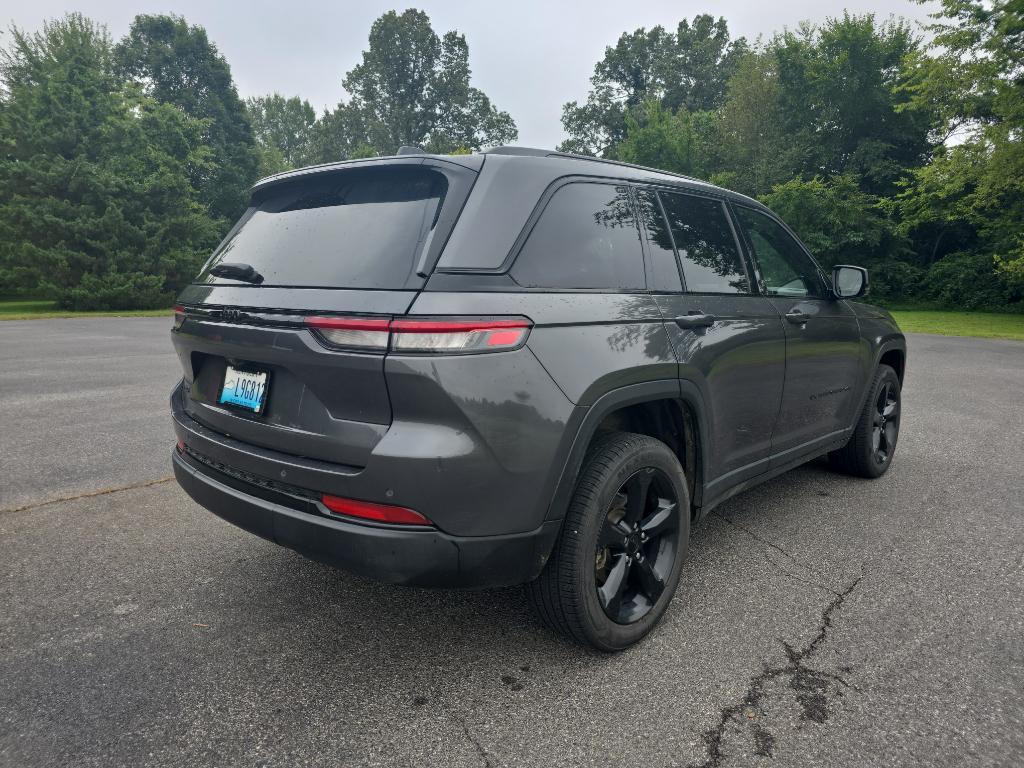 used 2022 Jeep Grand Cherokee car, priced at $28,995