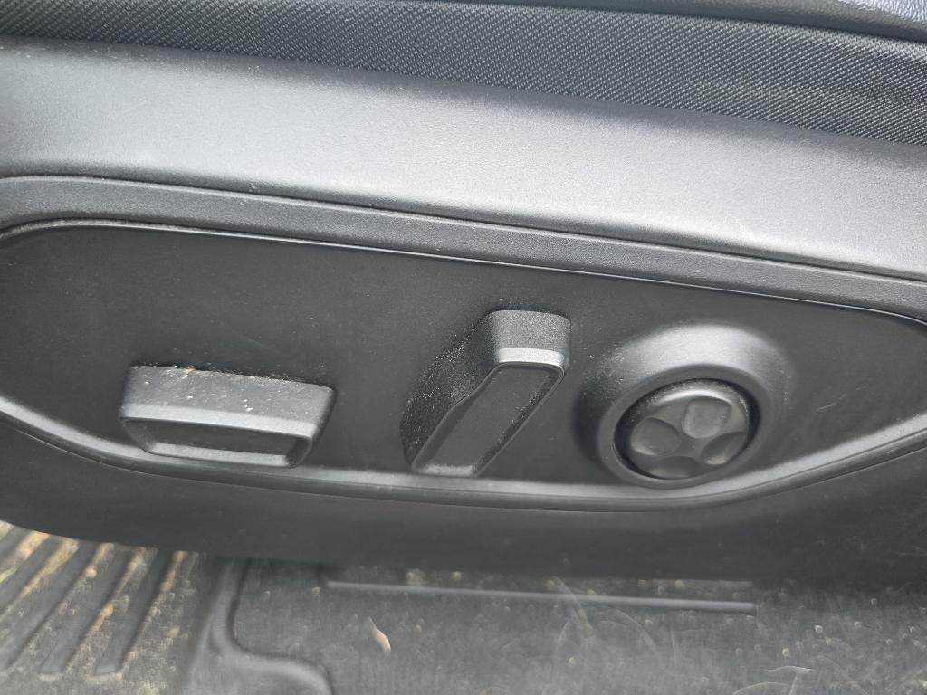 used 2022 Jeep Grand Cherokee car, priced at $28,995