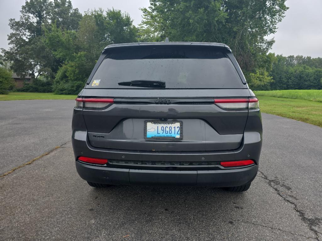 used 2022 Jeep Grand Cherokee car, priced at $28,995