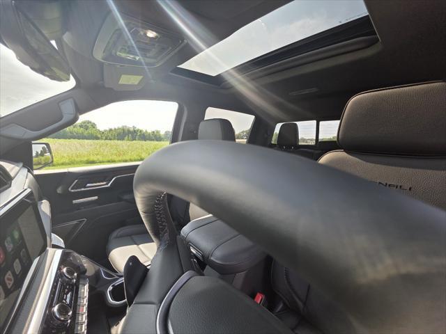 new 2025 GMC Sierra 1500 car, priced at $73,660