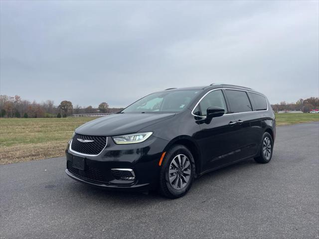 used 2021 Chrysler Pacifica car, priced at $19,495