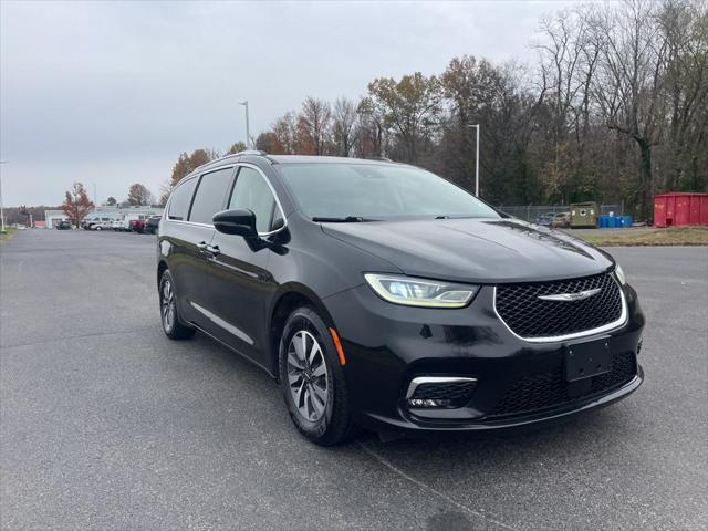 used 2021 Chrysler Pacifica car, priced at $19,495