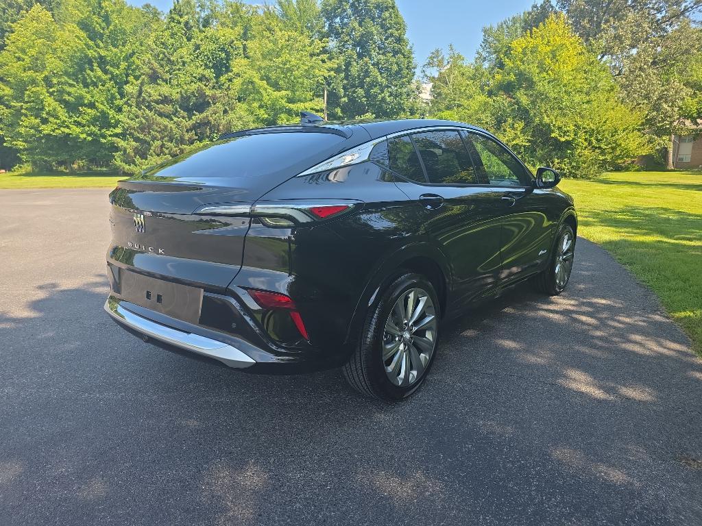 new 2025 Buick Envista car, priced at $31,625