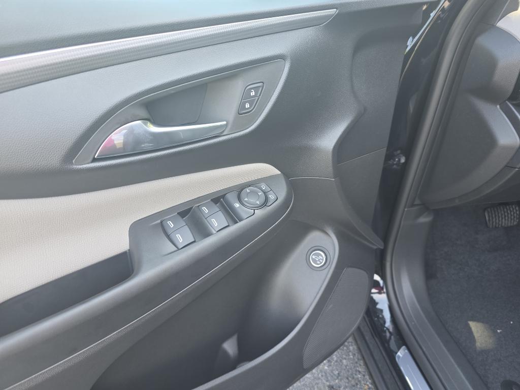 new 2025 Buick Envista car, priced at $31,625