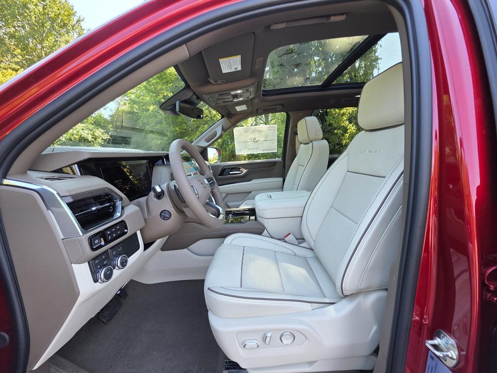 new 2025 GMC Yukon XL car, priced at $94,400