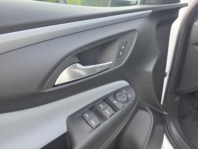 new 2025 Buick Envista car, priced at $26,230