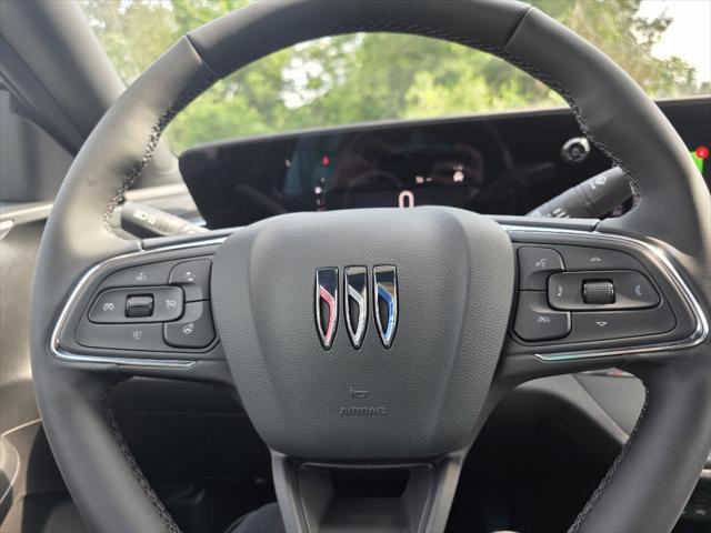 new 2025 Buick Envista car, priced at $26,725