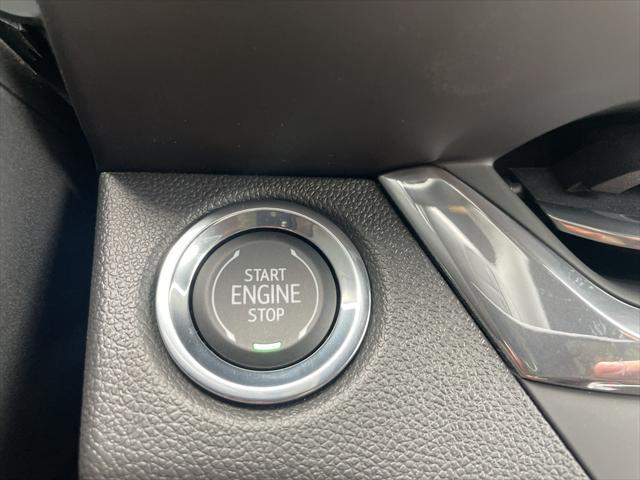 new 2025 Buick Envista car, priced at $26,585