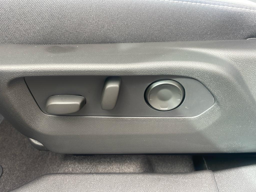 new 2025 Buick Envision car, priced at $43,735