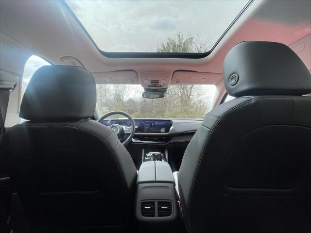 new 2025 Buick Envision car, priced at $43,735
