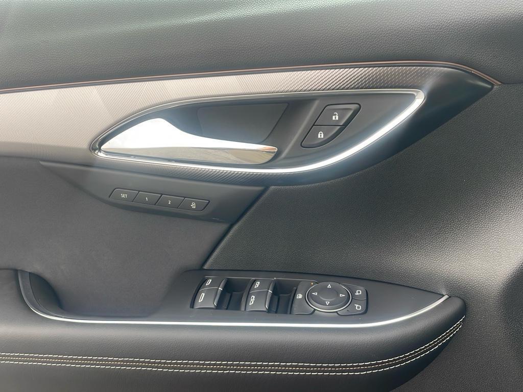 new 2025 Buick Envision car, priced at $43,735