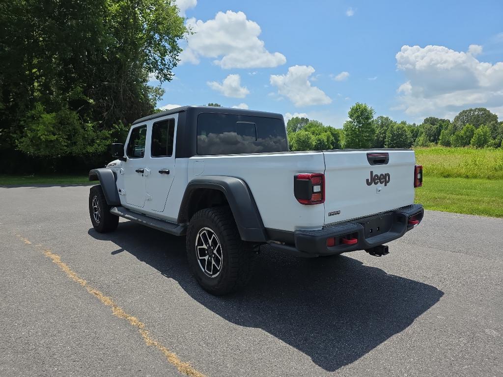 used 2024 Jeep Gladiator car, priced at $45,995