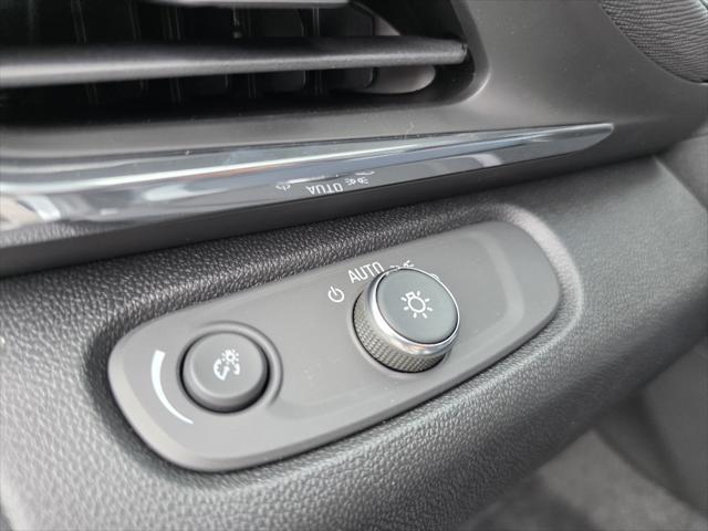 new 2025 Buick Envista car, priced at $26,725