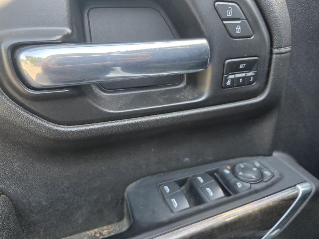 used 2022 Chevrolet Silverado 1500 car, priced at $38,995