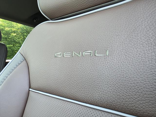 new 2025 GMC Sierra 2500 car, priced at $92,005