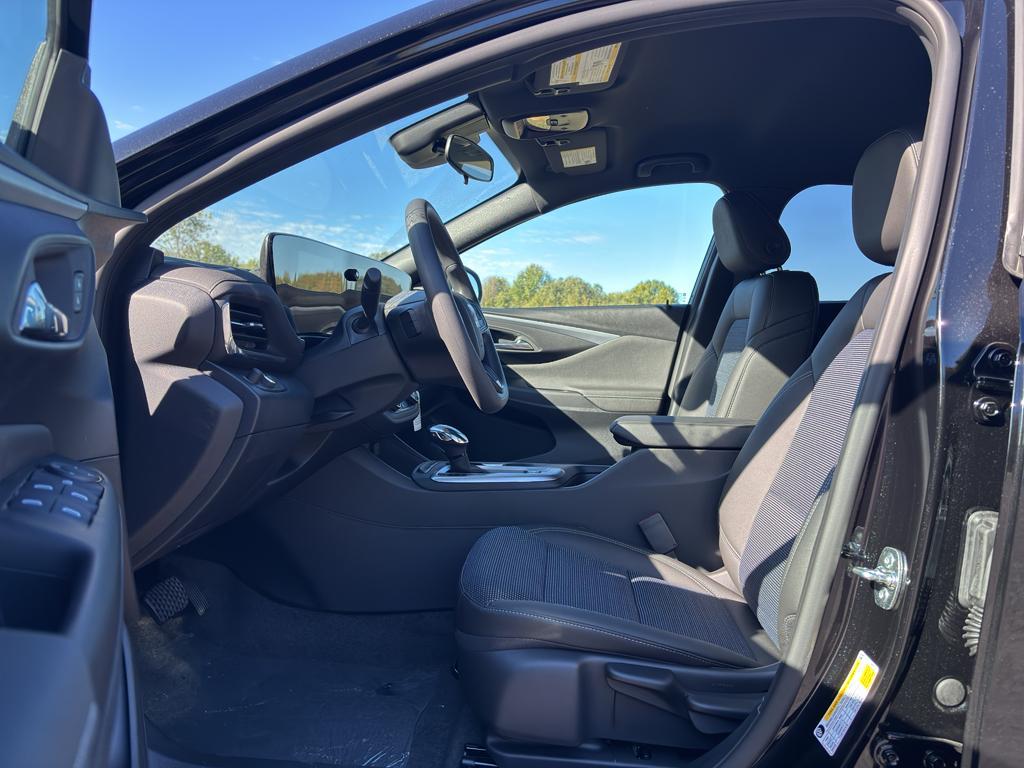 new 2026 Buick Envista car, priced at $26,530